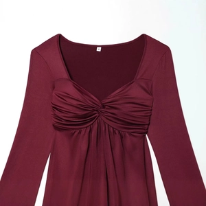 T-shirt da donna a maniche lunghe con scollo a V e nodo anteriore rosso bordeaux
