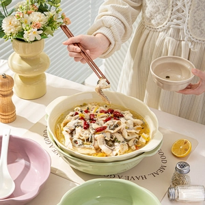 Large capacity cream ceramic soup bowl with handles in beige and pink styles