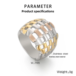 Detail view of 7mm tricolor braided stainless steel ring showing width and weight specs