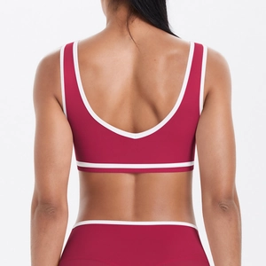 Dos en U du soutien-gorge de sport bordeaux avec détails blancs pour le fitness