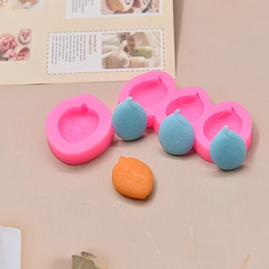 3-cavity strawberry silicone mold for DIY fondant chocolate cake decorating and baking