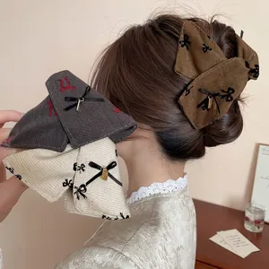 Large Bow Hair Claw Clip Fabric Acrylic Shark Jaw Hairclip Vintage Korean Style Bowknot Embroidery Gold Pendant Elegant Headwear