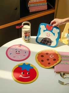 Détail de dessous de verre absorbants mignons sur le thème de la cuisine