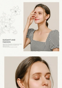 Nahaufnahme von S925 Sterling Silber Opal Ohrsteckern an einem Model für einen Look