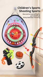 Set sportivo per bambini con bersaglio a squalo, frecce a ventosa e lancia dardi morbidi
