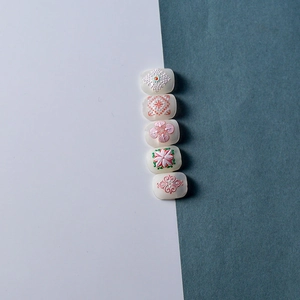 Böhmische geprägte 3D-Nagelaufkleber mit Blumenmustern und Vintage-Totem-Designs