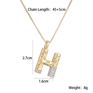 Close-up of letter H pendant necklace with dimensions 2.7x1.6cm and 45+5cm chain length