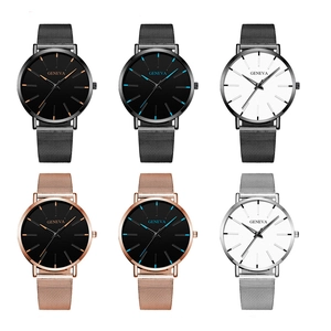 Détail de montres à quartz Geneva avec bracelets en maille en diverses couleurs