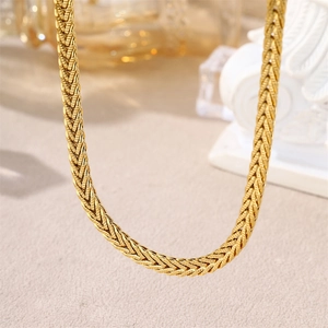 Minimalist Stainless Steel Twisted Snake Chain Necklace For Women Men Gold Electroplated Geometric Braid Jewelry Necklace