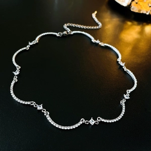 Minimalist silver wavy choker necklace with sparkling cubic zirconia and square stones