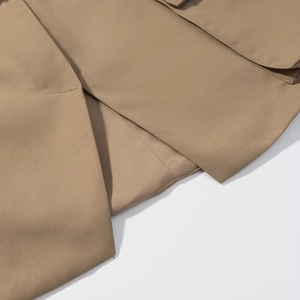 Top sexy color kaki con allacciatura al collo in tessuto twill e dettagli sartoriali