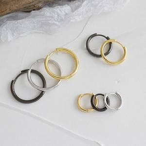 Minimalist S925 sterling silver hoop earrings in gold, silver, and black in various sizes