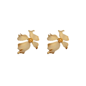 Vintage matte gold and orange resin flower stud earrings with a minimalist petal design