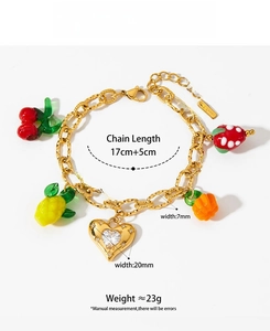 Detail showing jewelry set dimensions with 17cm plus 5cm chain and 20mm heart pendant