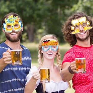 Lunettes de fête Oktoberfest en papier avec motifs de chope pour photos festives