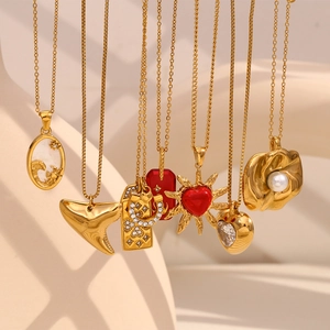 18K gold plated stainless steel necklaces with red agate and heart pendant collection