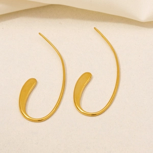 Elegant 18K gold plated 304 stainless steel curved earrings for women in a minimalist style