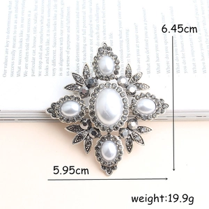 Vintage rhombus alloy brooch with pearls and grey rhinestones 6.45cm x 5.95cm