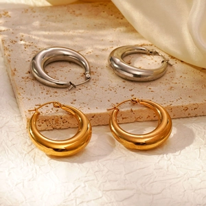 Stainless Steel Hoop Earrings Hollow Smooth Circular Chunky Lightweight Minimalist Trendy High End Jewelry For Women