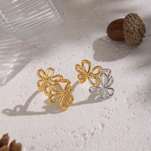 Floral Open Ring Stainless Steel Adjustable Waterproof Hollow Flower Design French Retro Style Accessory For Women