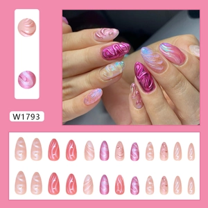 24 faux ongles amande avec texture 3D gaufrée et finition rose nacrée