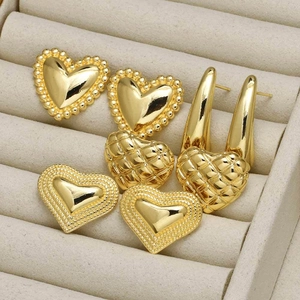 Vintage 18K Gold Plated Brass Heart Shaped Stud Earrings For Women Minimalist Waterdrop Earrings Elegant Jewelry Accessories