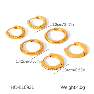 Detailed set of three 18K gold-plated stainless steel hoop earrings with textured finish