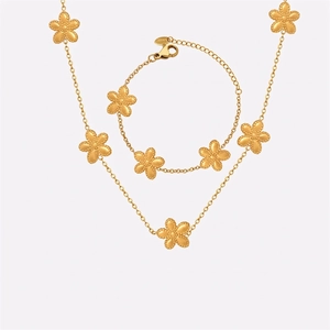 Titanium Steel Gold Plated Flower Necklace And Bracelet Jewelry Sweet Daisy Motif Elegant Korean Style Accessories For Women