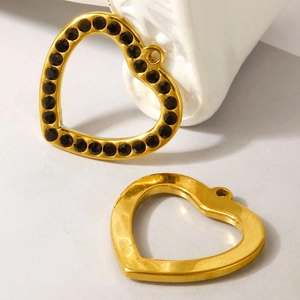 304 stainless steel heart pendants with black gemstone inlay and hollow gold design