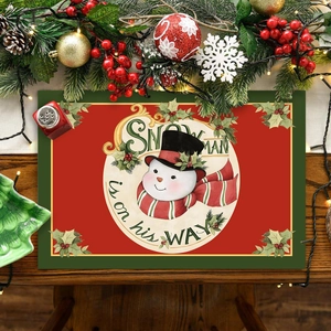 Christmas Snowman Placemat Red Green Polyester Heat Resistant Stain Proof Holiday Party Dining Table Decoration