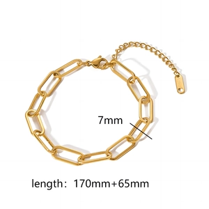Detail showing dimensions of 7mm golden paperclip link chain bracelet in stainless steel