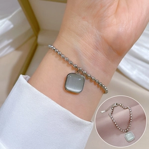 Armband aus Edelstahl-Silberperlen mit quadratischem Katzenauge-Steinanhänger für Damen