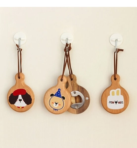Détails de décapsuleurs en bois ronds avec motifs animaux mignons et lanières en cuir