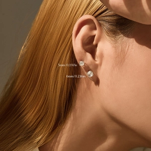 Boucles d'oreilles en argent S925 avec taille feu d'artifice en 5mm et 6mm