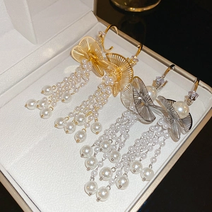 Vintage zircon lotus leaf pearl fringe drop earrings in gold and silver finishes