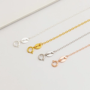 Tre collane in argento sterling S925 nei colori argento, oro e oro rosa con chiusura a molla