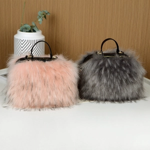 Women Fashion Handbag Faux Fur Plush Shoulder Crossbody Bag With PU Leather Handle Gold Hardware Elegant Fall Winter