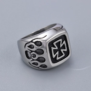 Retro punk stainless steel ring with cross emblem and flame relief patterns