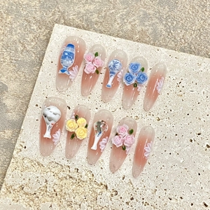 Ongles à Coller Faits à La Main Relief Rose 3D Style Porcelaine Chinoise Amande Longue Faux Ongles Roses Elégants pour Femmes