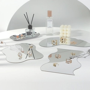 3-piece set of irregular acrylic mirror trays for jewelry display and photography props