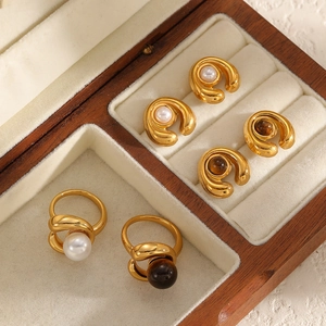 Vintage 18k gold plated stainless steel jewelry set with amber stones and pearls