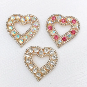 Three variants of heart-shaped rhinestone charms for phone cases and DIY accessories