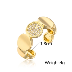 Detail shot of 18K gold plated copper ring showing 1.8cm diameter and 4g weight
