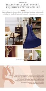 Détail de la nuisette élégante en satin bleu marine avec dentelle violette brodée au col en V