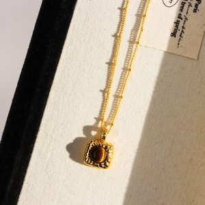 Vintage Brass Gold Plated Necklace For Women Square Tiger Eye Pendant Retro Textured Minimalist Geometric Beaded Chain Jewelry