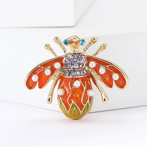 Elegant bee brooch with colorful enamel wings and pearls for women suits and coats