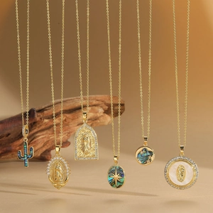 Vintage Copper Zirconia Shell Virgin Mary Pendant Necklace For Women Retro Star Cactus Religious Clavicle Chain Jewelry