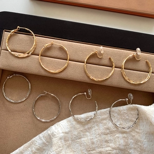 Minimalistische Geometrische Gedrehte Doppelschichtige Creolen Für Damen Clip Auf Kupfer Schmuck