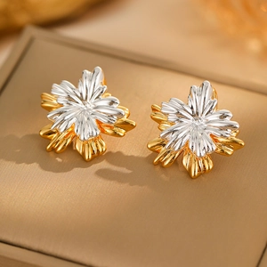 Minimalist S925 silver needle floral stud earrings in gold and silver contrast design
