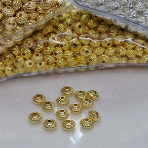 Gouden en zilveren pompoenvormige afstandhouders kralen voor DIY sieraden maken set
